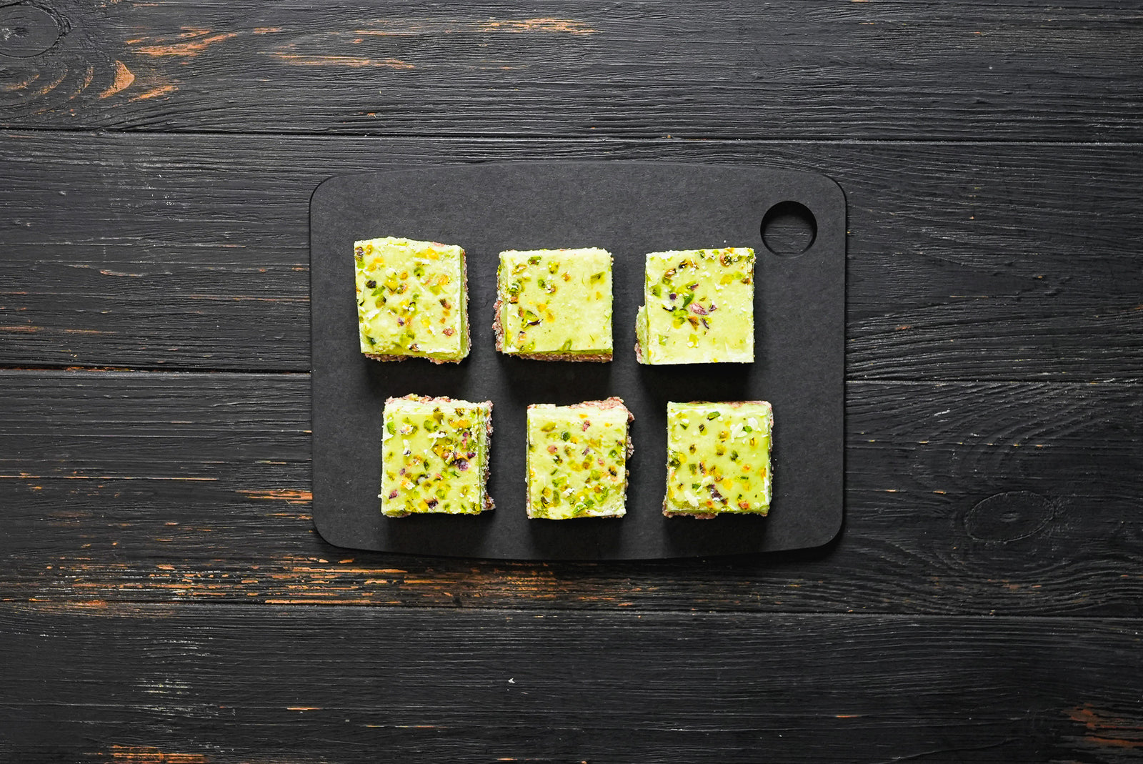 pistachio-raw-slice1